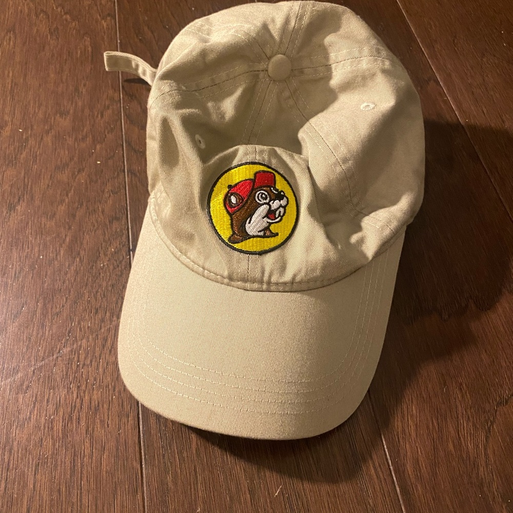 Bucees hat